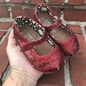 Toms Baby T4 Red Ruby Slipper Shoes Glitter